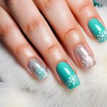 paznokcie świąteczne delikatne